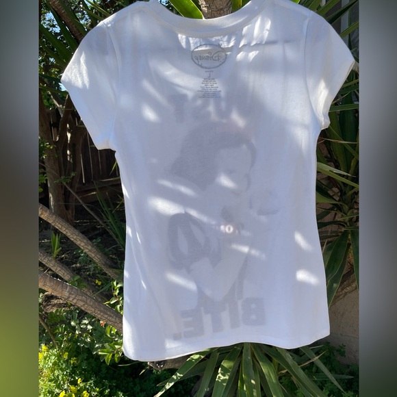 Disney Snow White -Just One Bite T-Shirt - Picture 3 of 5